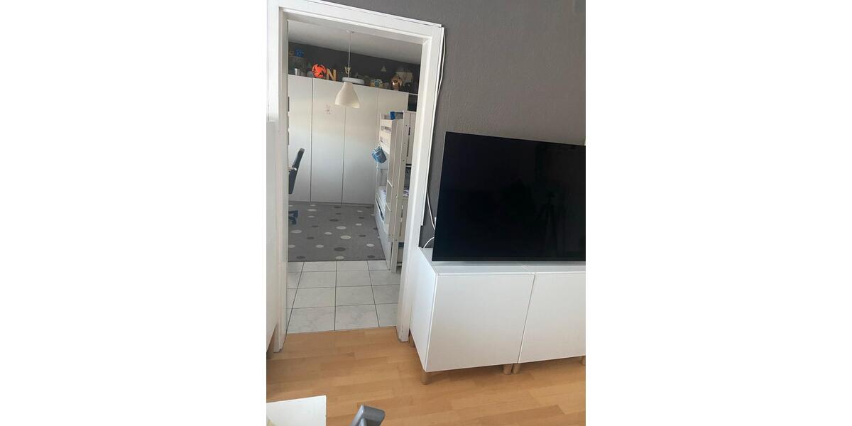 Etagenwohnung Stuttgart Zuffenhausen - 3 Zimmer, 75 m&sup2;, 255.000&euro; | Angebot:26424510