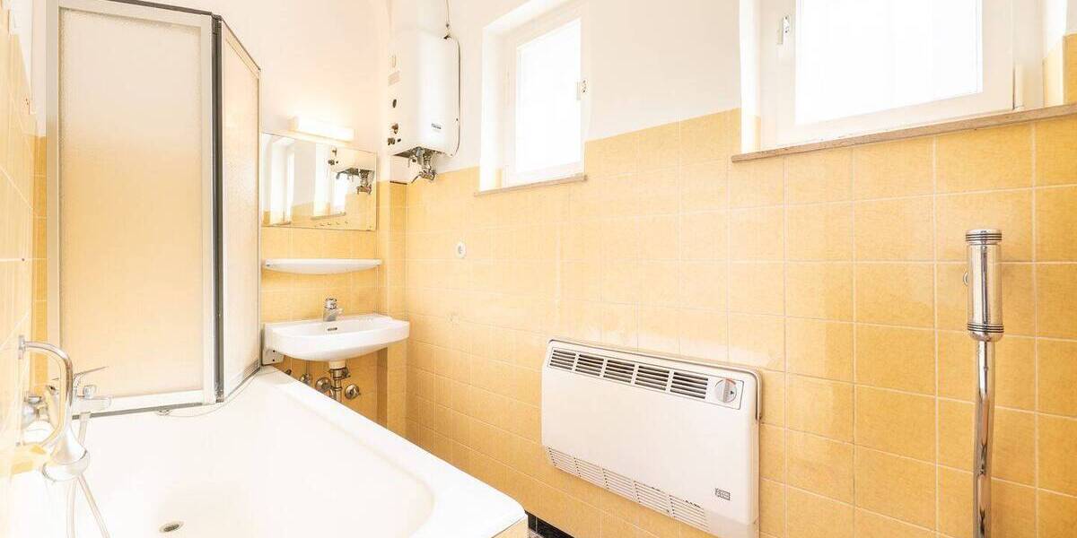 Mehrfamilienhaus, Wohnhaus Stuttgart Degerloch - 8 Zimmer, 170 m&sup2;, 775.000&euro; | Angebot:22275505