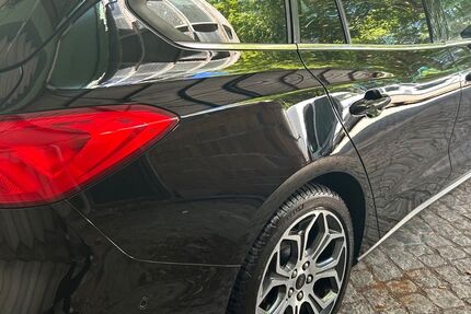 Ford Focus 117.000 km 13.990 &euro; Böblingen 71032