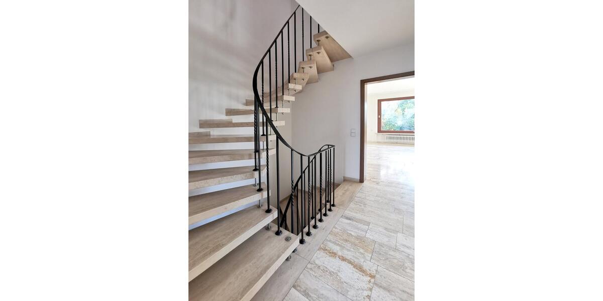 Gepflegtes Einfamilienhaus (Doppelhaus) in Stuttgart-Riedenberg 6 zimmer