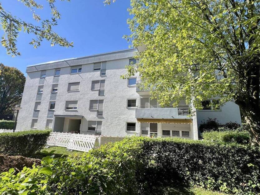 3-Zimmer-Wohnung mit Balkon und Tiefgaragenstellplatz in Möglingen