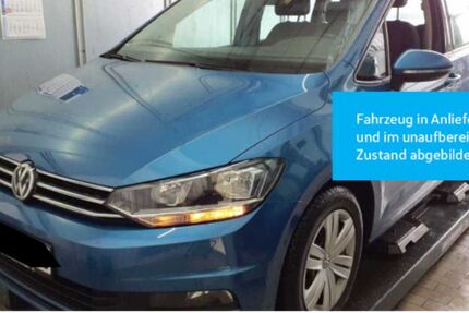 VW Touran 78.611 km 25.930 &euro; Stuttgart-Wangen 70188