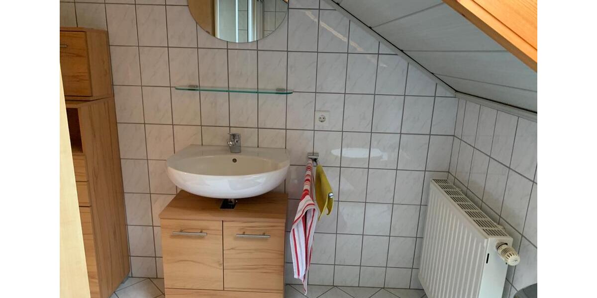 Dachgeschoßwohnung Ebersbach an der Fils - 3 Zimmer, 78 m&sup2;, 680&euro; | Angebot:24795785