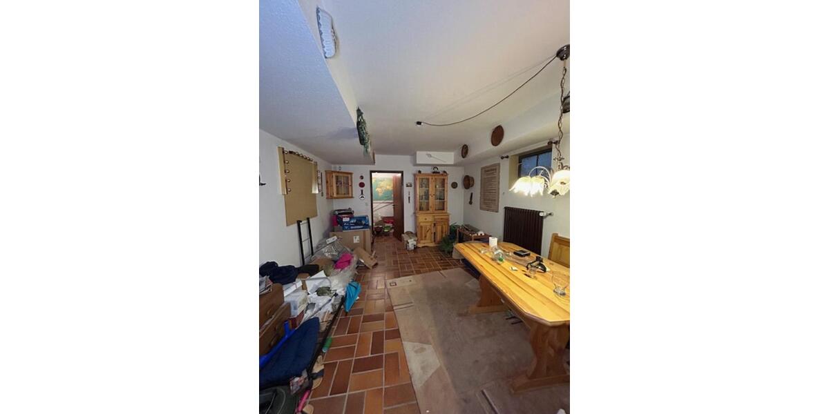 Einfamilienhaus Stuttgart Mühlhausen - 7 Zimmer, 185 m&sup2;, 650.000&euro; | Angebot:24756172