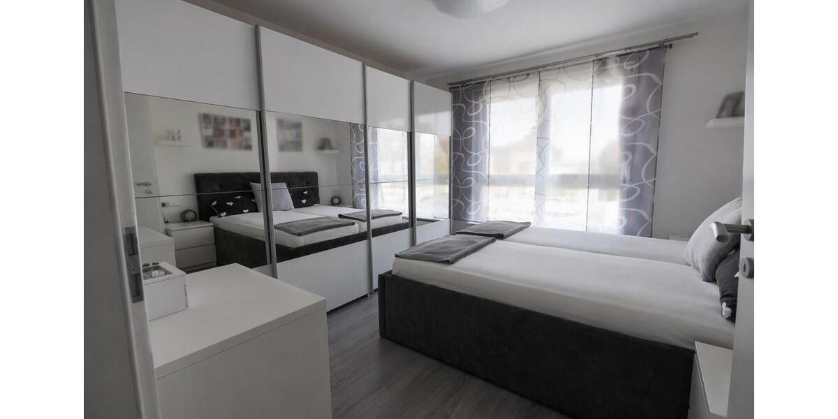 Hochparterre Stuttgart Neuwirtshaus - 2.5 Zimmer, 55 m&sup2;, 320.000&euro; | Angebot:27207943