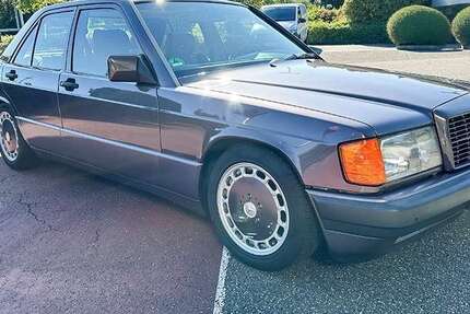 Mercedes-Benz 190 236.900 km 8.600 &euro; Tamm 71732