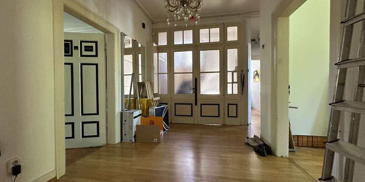 Etagenwohnung Stuttgart / Bad Cannstatt Bad Cannstatt - 5 Zimmer, 130 m&sup2;, 1.670&euro; | Angebot:27005303