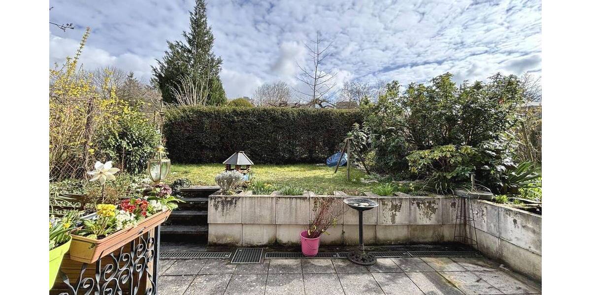 Reihenmittelhaus Stuttgart Hofen - 5 Zimmer, 130 m&sup2;, 480.000&euro; | Angebot:25909036