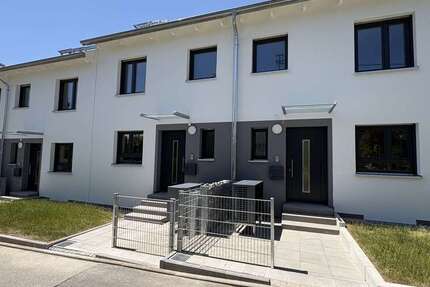 Haus Tübingen / Pfrondorf Pfrondorf - 5 Zimmer, 132 m&sup2;, 1.900&euro; | Angebot:27349074