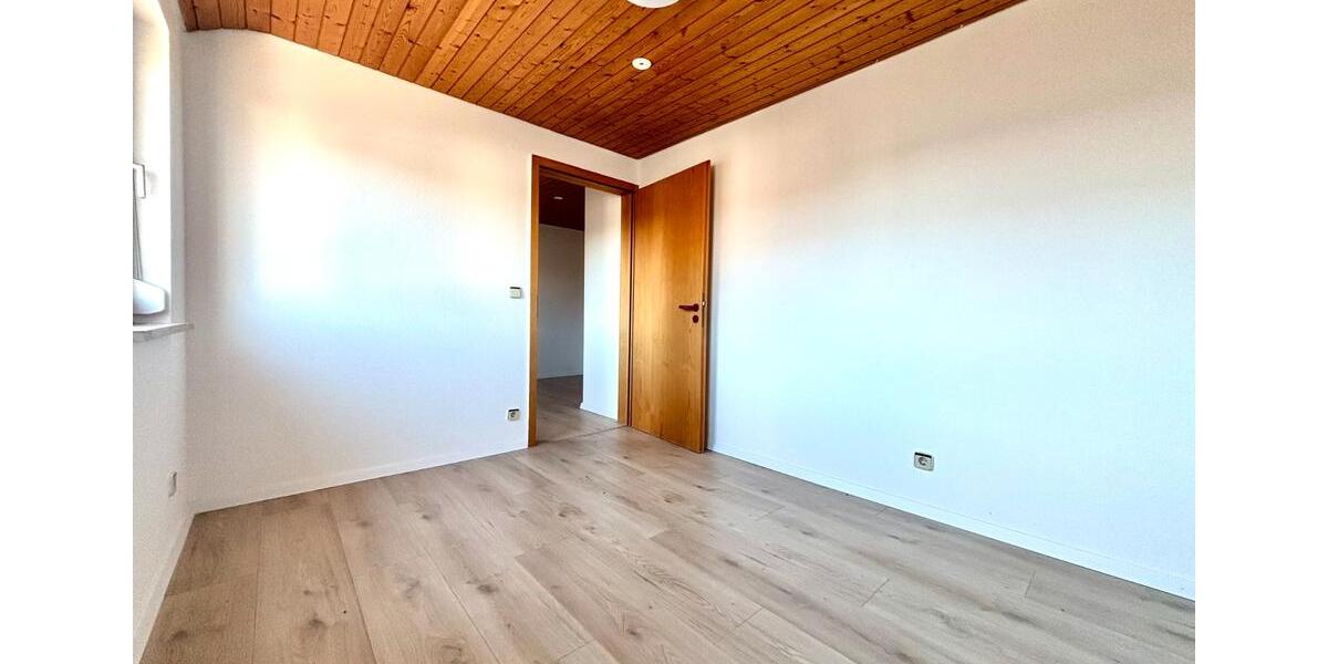 Maisonettenwohnung Altdorf - 5 Zimmer, 147 m&sup2;, 360.000&euro; | Angebot:26660046