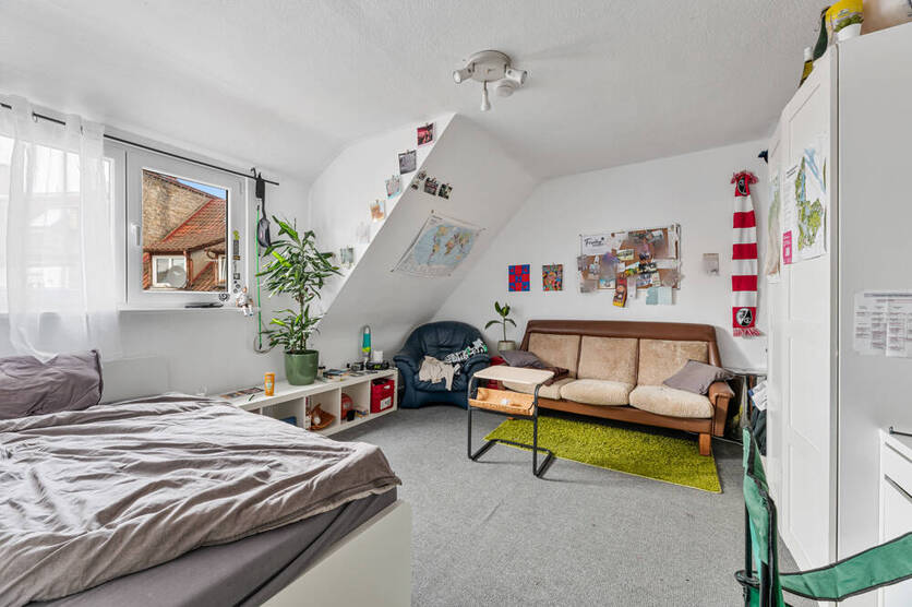 Modernisierter Altbau mit Charakter - großzügige Räume in stilvollem Ambiente