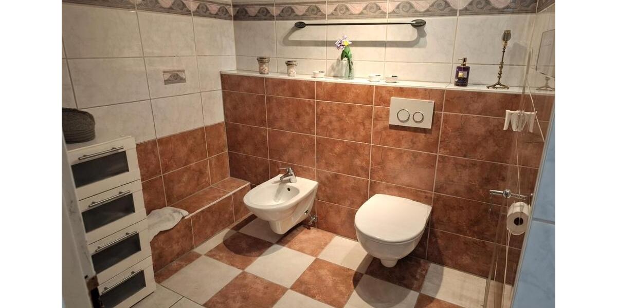 Etagenwohnung Oberboihingen - 5 Zimmer, 135 m&sup2;, 360.000&euro; | Angebot:27096387