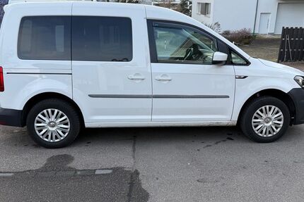 VW Caddy 289.000 km 9.200 € Ditzingen 71254