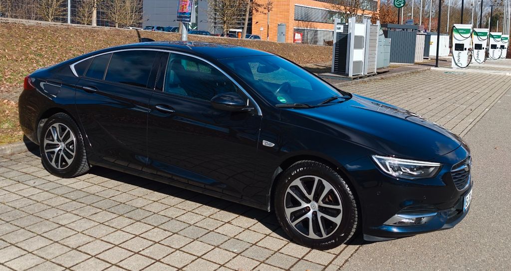 Opel Insignia 151.700 km 10.900 &euro; Stuttgart 70437