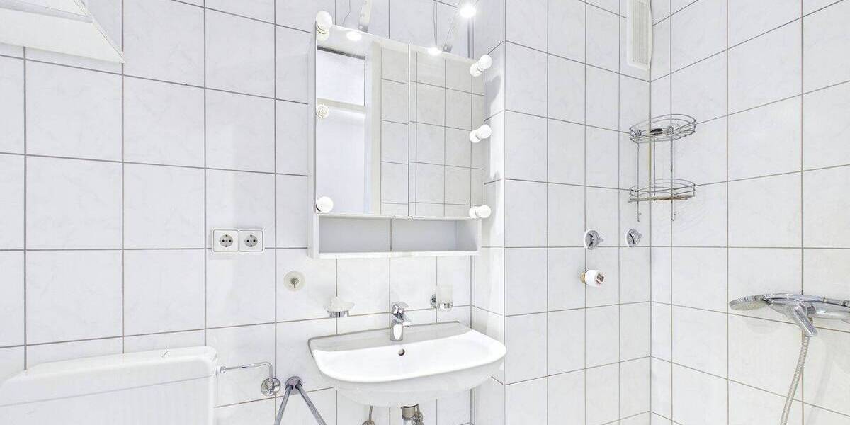 Etagenwohnung Stuttgart Rohracker - 2 Zimmer, 47 m&sup2;, 670&euro; | Angebot:26289955
