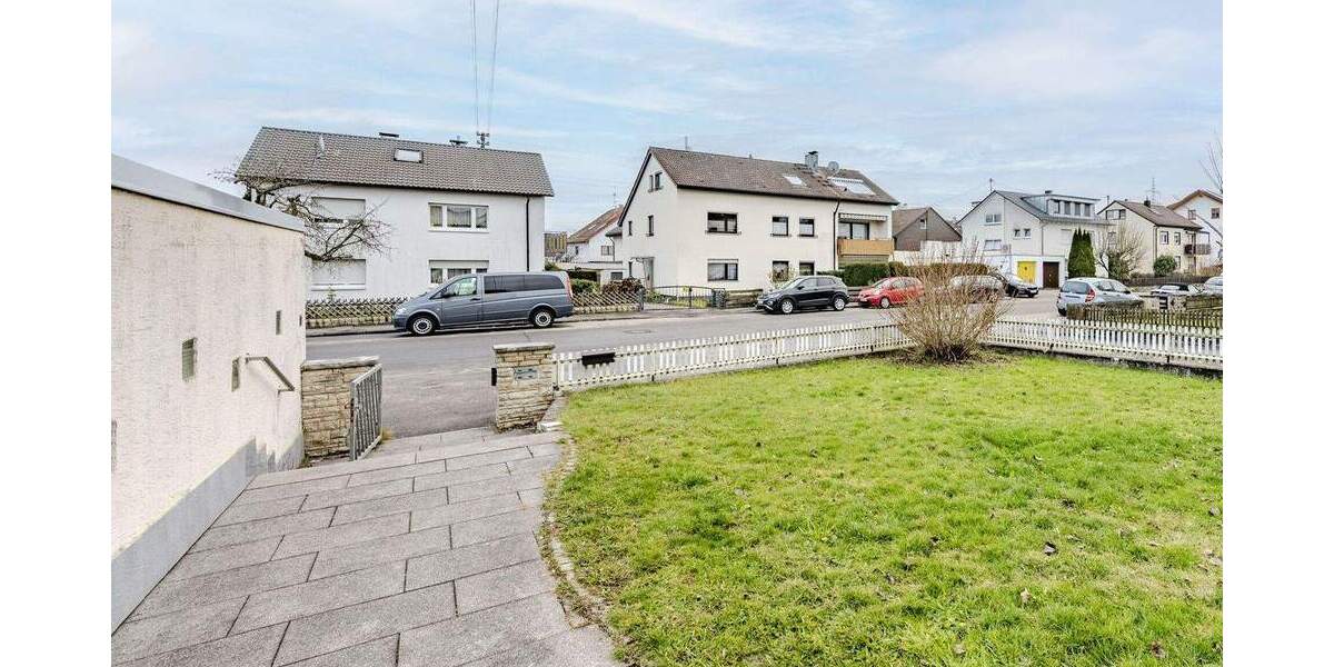 Mehrfamilienhaus, Wohnhaus Sindelfingen / Maichingen Maichingen - 8 Zimmer, 145 m&sup2;, 695.000&euro; | Angebot:24251105