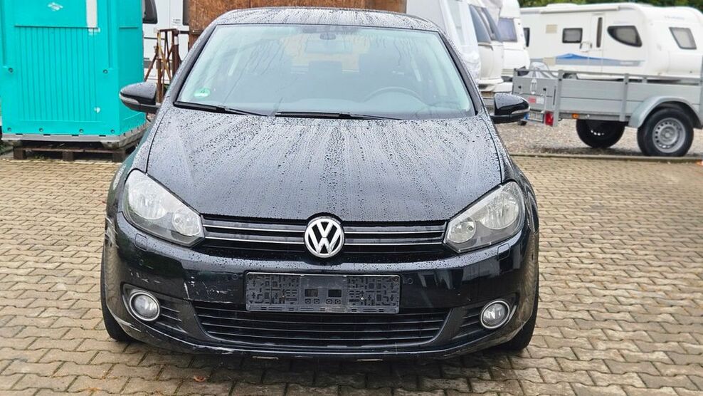 VW Golf 205.000 km 2.699 € Notzingen 73274
