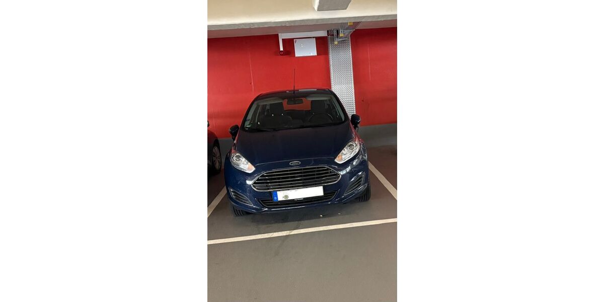 Ford Fiesta 36.000 km 7.300 &euro; Ebersbach 73061