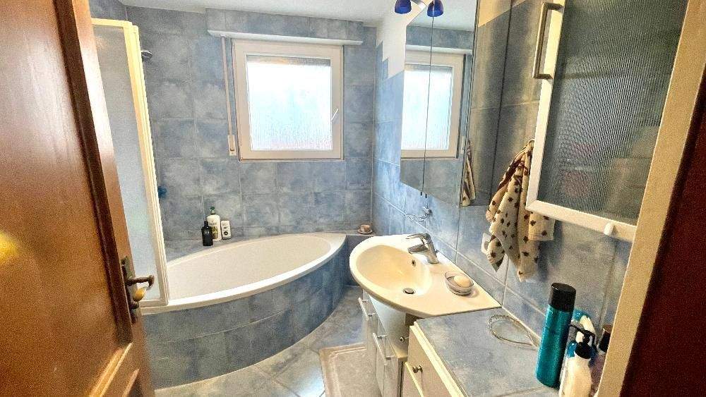 Mehrfamilienhaus, Wohnhaus Steinenbronn - 6 Zimmer, 190 m&sup2;, 2.650&euro; | Angebot:24873613