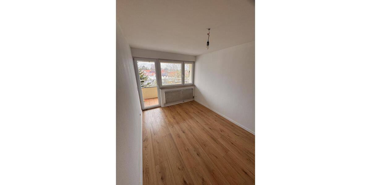 Etagenwohnung Stuttgart Degerloch - 3.5 Zimmer, 80 m&sup2;, 1.690&euro; | Angebot:25152049