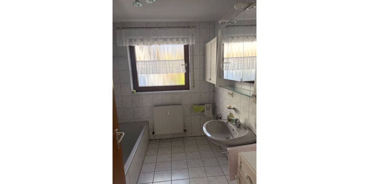 Gepflegte 3-Zimmer-Erdgeschosswohnung mit Garten, Balkon & Tiefgaragenstellplatz in Rutesheim – - Appartement Rutesheim Heuweg | Angebot:27250473