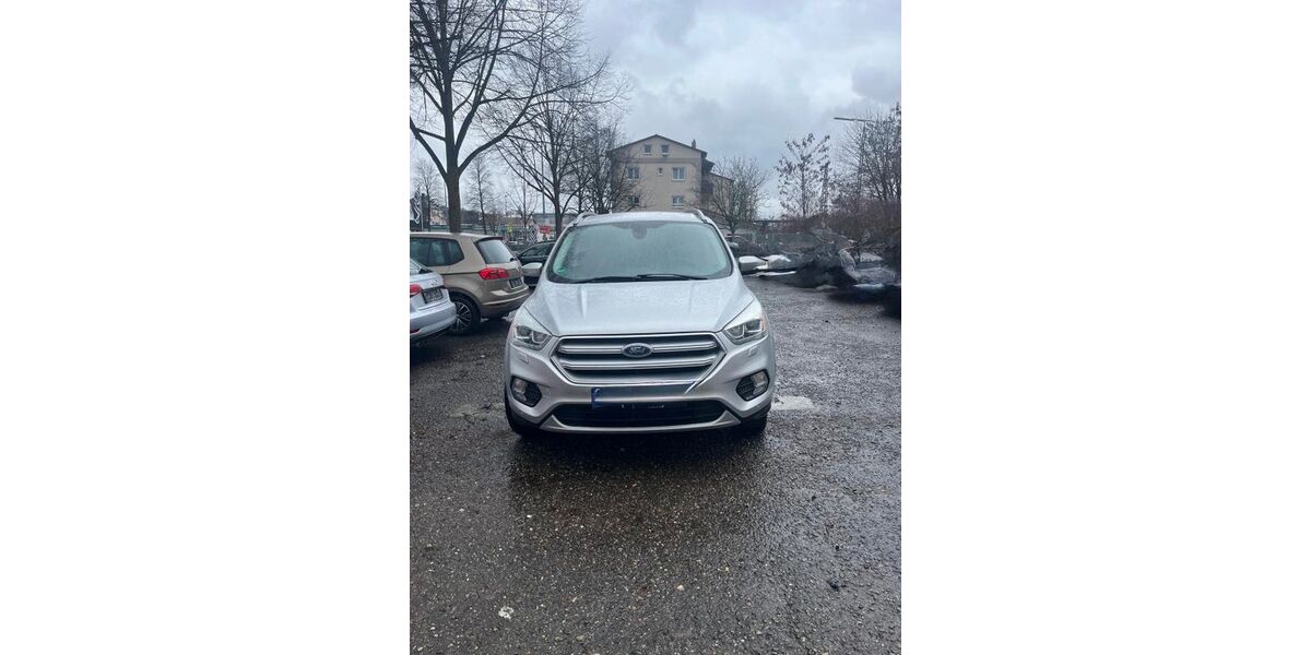 Ford Kuga 141.000 km 12.800 &euro; Plochingen 73207