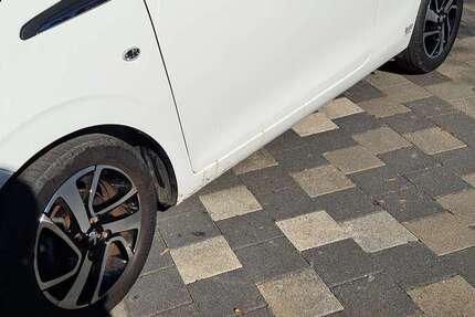 Peugeot 108 15.760 km 11.300 € Baltmannsweiler 73666