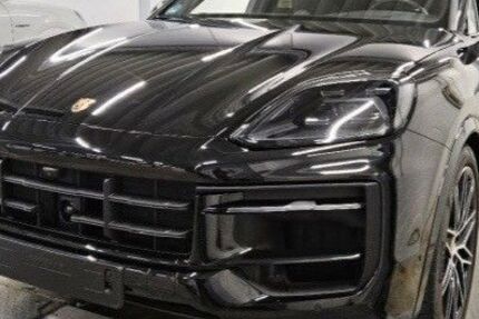 Porsche Cayenne 16.150 km 102.790 &euro; Stuttgart 70499