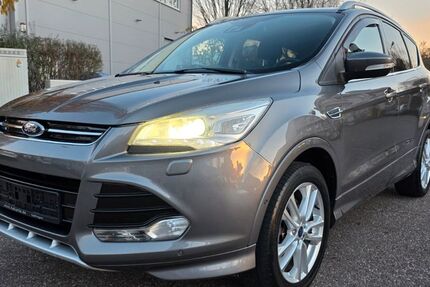 Ford Kuga 121.150 km 9.999 € Fellbach 70736