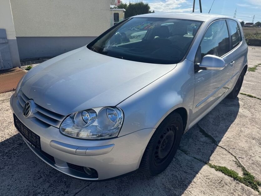 VW Golf 227.000 km 1.500 € Sindelfingen/Stuttgart 71069