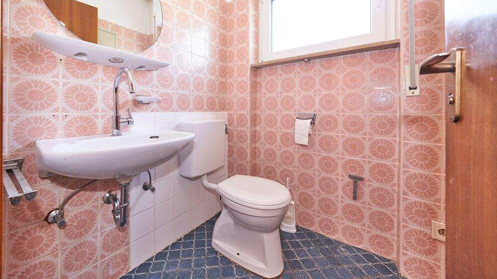 Bungalow Vaihingen an der Enz / Roßwag Roßwag - 7 Zimmer, 208 m&sup2;, 599.000&euro; | Angebot:25697225