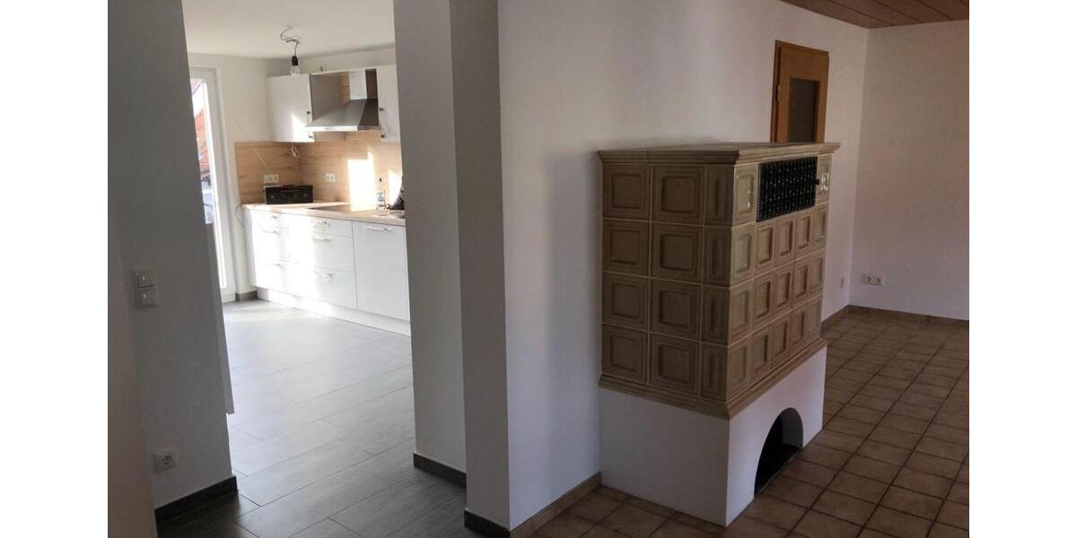 Reihenhaus Nürtingen - 5 Zimmer, 110 m&sup2;, 1.650&euro; | Angebot:25755130