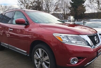 Nissan Pathfinder 122.466 km 7.999 &euro; Fellbach 70736