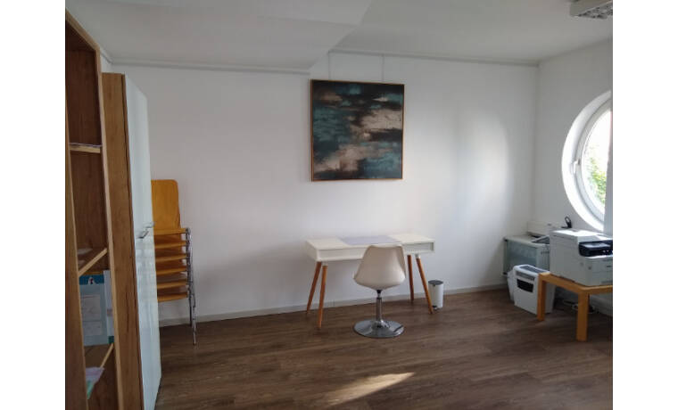 Moderne Büroeinheit im Zentrum von Filderstadt-Plattenhardt - All-in-Miete