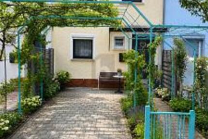 FAMILIENTRAUM MIT GARTEN, GARAGE & STELLPLATZ - Haus Reutlingen Reutlingen-Betzingen | Angebot:26842909