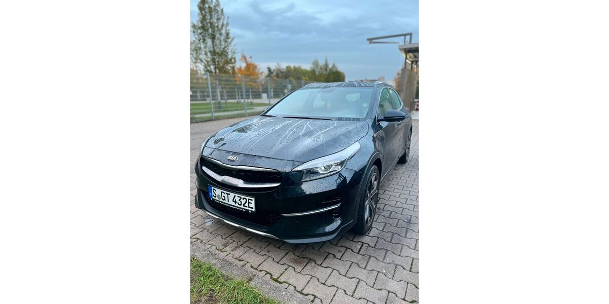 Kia XCeed 130.000 km 18.390 € Stuttgart 70567