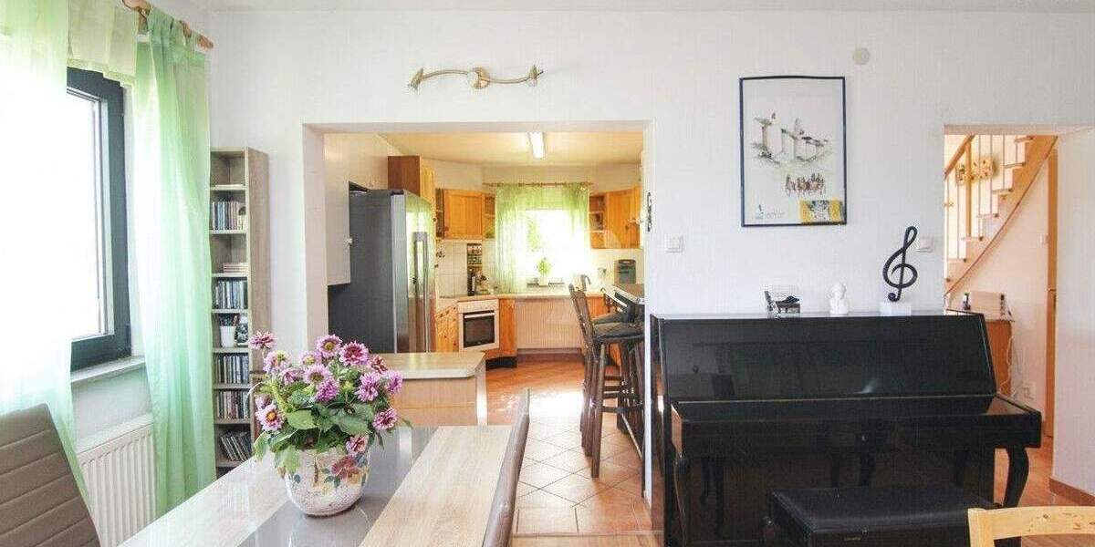 Reihenendhaus Stuttgart Bergheim - 5 Zimmer, 126 m&sup2;, 578.000&euro; | Angebot:24437335