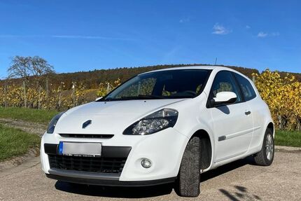 Renault Clio 119.500 km 3.333 &euro; Weinstadt 71384