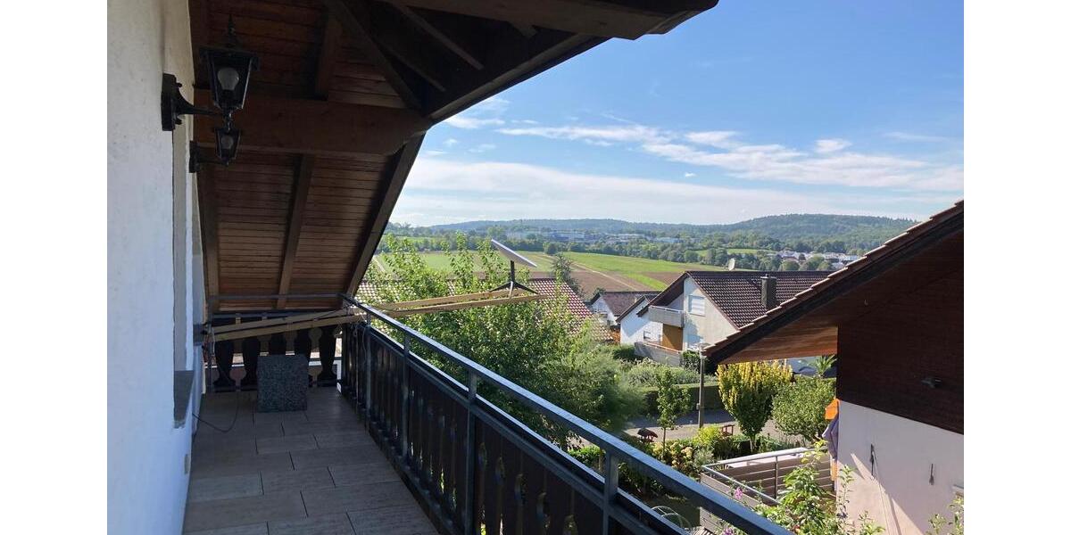 Dachgeschoßwohnung Reutlingen Altenburg - 3 Zimmer, 68 m&sup2;, 850&euro; | Angebot:26238416