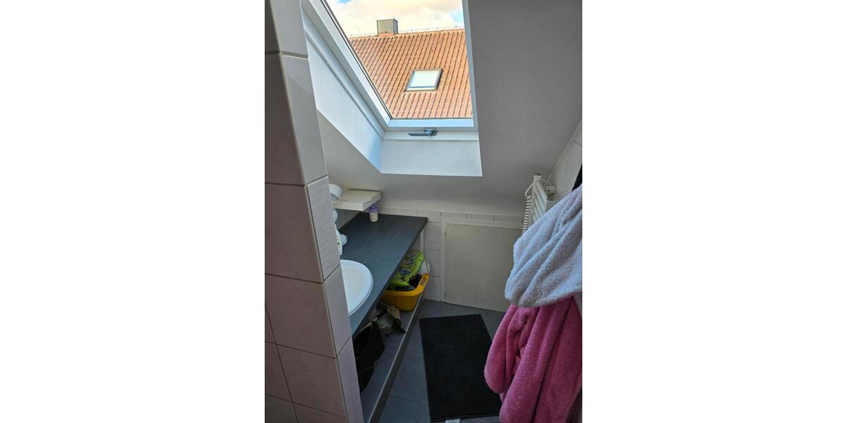 Dachgeschoßwohnung Ludwigsburg Hoheneck - 2 Zimmer, 33 m&sup2;, 135.000&euro; | Angebot:25047729