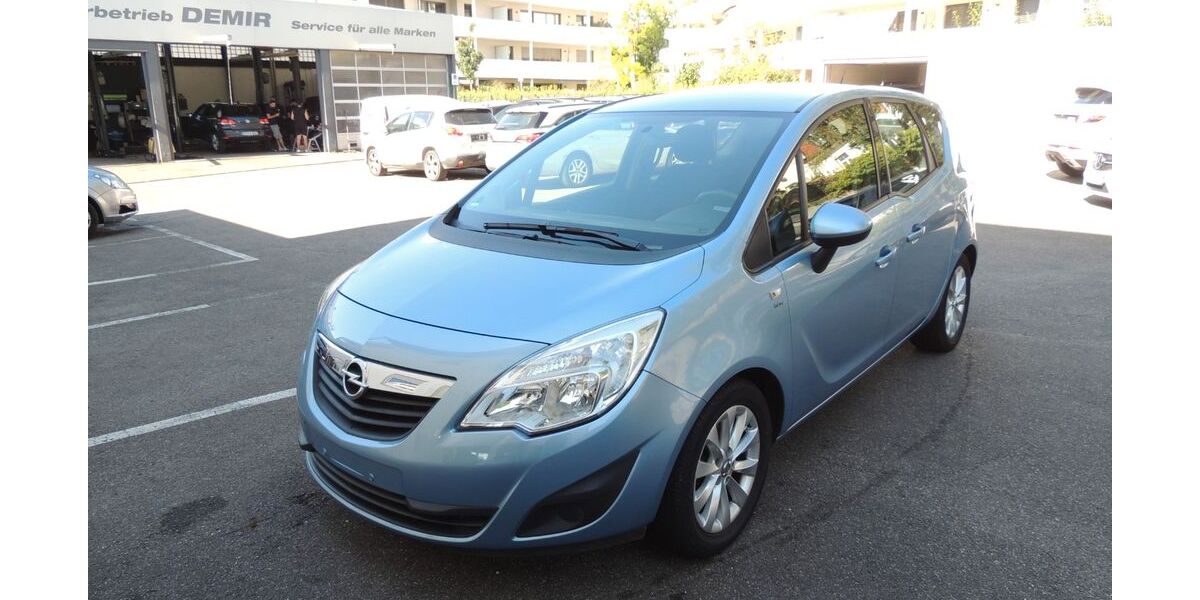 Opel Meriva 73.000 km 7.490 € Metzingen 72555